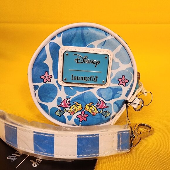 Loungefly Goofy Floatie Summer Swin Pool Coin Purse Wallet NEW - Picture 6 of 10